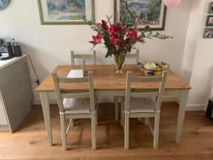 Victorian House in the heart of Richmond