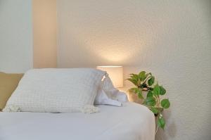 Iturrama acogedor y luminoso by Clabao