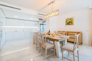 Prime Luxury Apartment by Atlantic Places