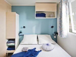 Mobil home avec Terrasse - 4 pers, 2 chambres - API-1-52-246