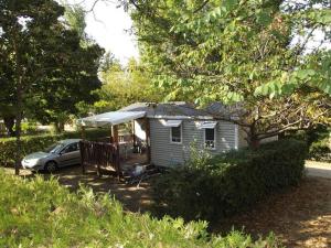 Mobil home confortable avec terrasse - API-1-52-217