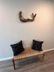 The Crab Shack - Coastal Charm Near Hampton Beach