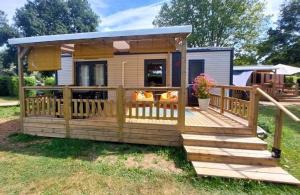 Campings Camping Aux Rives du Soleil : photos des chambres