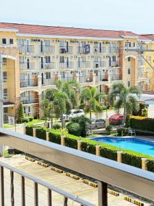 Condo near Davao Airport and SM Lanang with Fast Wifi