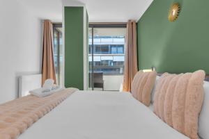 MySquare One Bed Serviced Apt in Farringdon