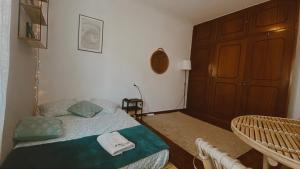 Peaceful Boho Room in Costa da Caparica