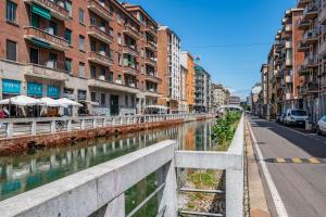 Milano Navigli Via Pavia 4 PAX -WIFI