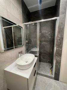 Двох кімнатна студія біля моря