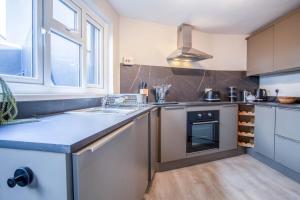 No 7 Moorfield Road - 3 Bed Townhouse - Narberth