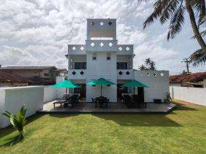 Villa One64 Beach Front - Apartments