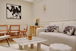 Pick a Flats Apartment in Montogueil - Impasse Saint-Denis