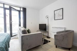 Contemporary Studio Apartment in Manchester