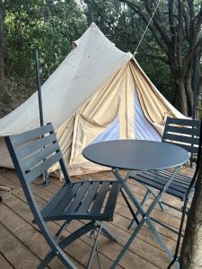 Tentes de luxe Tente Lodge avec Vue sur la Baie d-Ajaccio : photos des chambres
