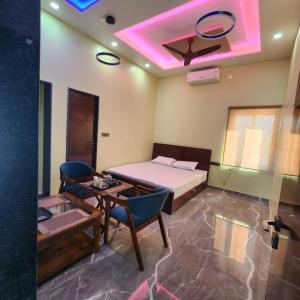 Kanha Hotel and Restaurant