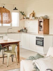 Villas Maison Colline - Villa with pool and stunning view : photos des chambres