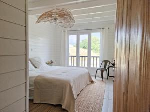 Villas Maison Colline - Villa with pool and stunning view : photos des chambres