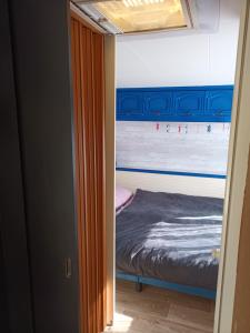 CHILLY WILLY- Retro karavan