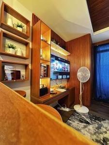 Sol Valle Condotel Megatower 7 Baguio City with Balcony & with 200MBps WiFi & Netflix & Disney Channel & Board Games