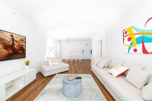 2 King Rooms Mondrian Resort Skyline Bay Balcony