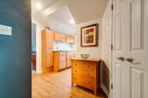 Off The Beaten Path - Choose This Private Gem