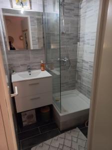 Maisons de vacances Maison de plage avec piscine Erdeven-Carnac : photos des chambres