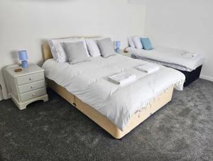 Spacious 5-Bed Home in Vibrant Easton - Sleeps 11- Ideal for contractors and work stays