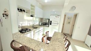 Apartamento amplo no Paraíso Palmas 450m da praia