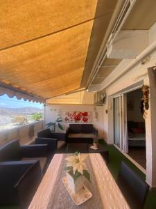 Malibu 2 apartamento con aire acondicionado, campo de tennis y piscina con solarium