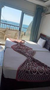 شقة مميزة بحر مباشر سيدى بشر