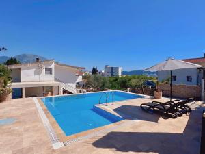 Sunny Nest Studio Bar