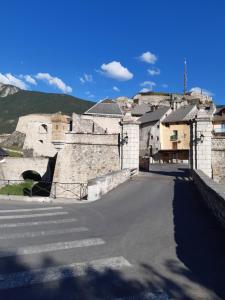 Appartements La Belle Epoque - au coeur de la Cite medievale : photos des chambres