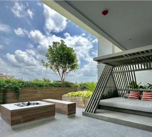 VeHHA, Modern 2-Bedroom Apartment in Prime Hua Hin Condo