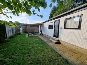 Escape to nature! Cozy and authentic chalet on park