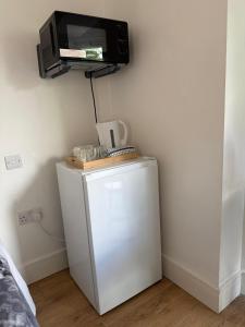 Laras Ensuite Double Room