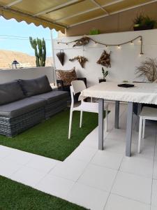 Malibu apartamento con campo de tennis y piscina con solarium