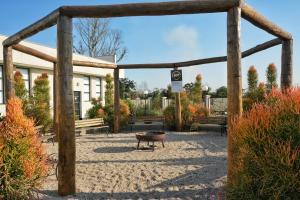 Bristol Villaggio Rosa Aruja