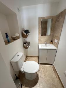 Appartements Studio neuf avec exterieur a 2km du centre : photos des chambres