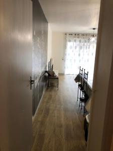 Appartements 2 bedrooms for 5 with parking - near tram : photos des chambres