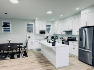 Cozy house with 4 Bedrooms 3 Full bath and 1 half bath