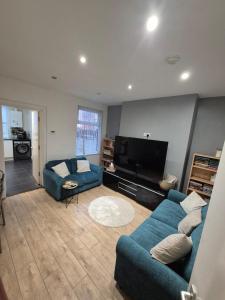 #49 Luxury 4-Bedroom House with Modern Comforts