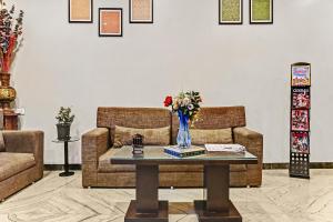 Hotel O Log Inn Plaza