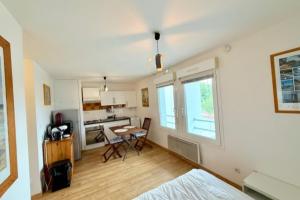Appartements Charming studio of 23 m2 in La Rochelle : photos des chambres