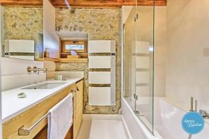 Maisons de vacances Le Grenier 4 - Mazot Savoyard : photos des chambres