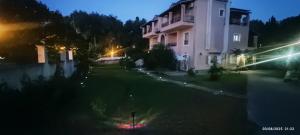 Orion filoxenia Sinarades