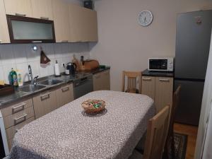 Rent a house - "Laki"