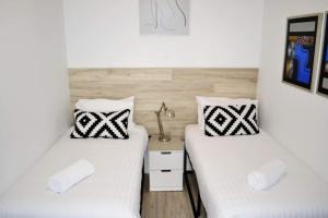 Coastal Oceanview 2bedrm 2bath Pool & Slide!