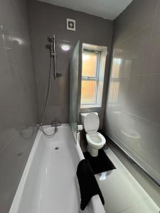 Tranquil 1BR in Gravesend