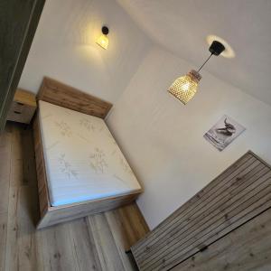 Apartament z kominkiem w starej kamiennicy