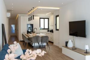 PENTHOUSE BLISS, STARGAZE OVER GOZo