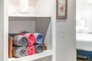 100 Feet To The Beachbikeswafflespools